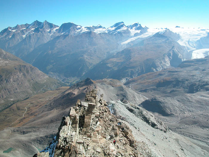 32_Fin de la descente, Refuge du Hornli et Zermatt